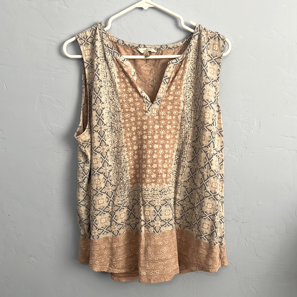 Lucky sleeveless shirt